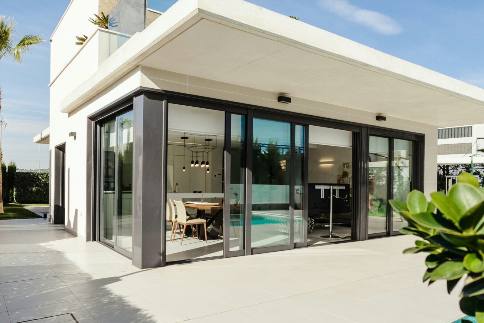 Schuiframen frames for your heart 2d4laqalbda unsplash